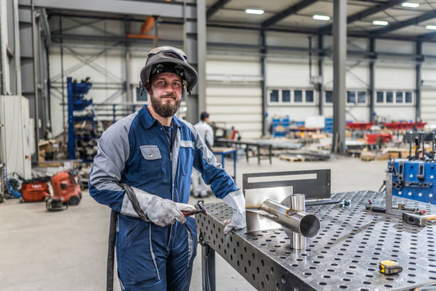 Brecksville, OH Welder & Metal Fabrication Company